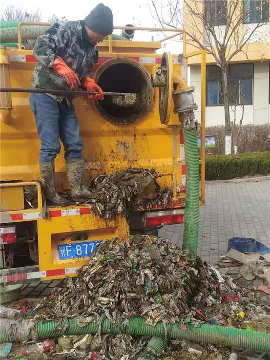 东风多利卡污水处理车